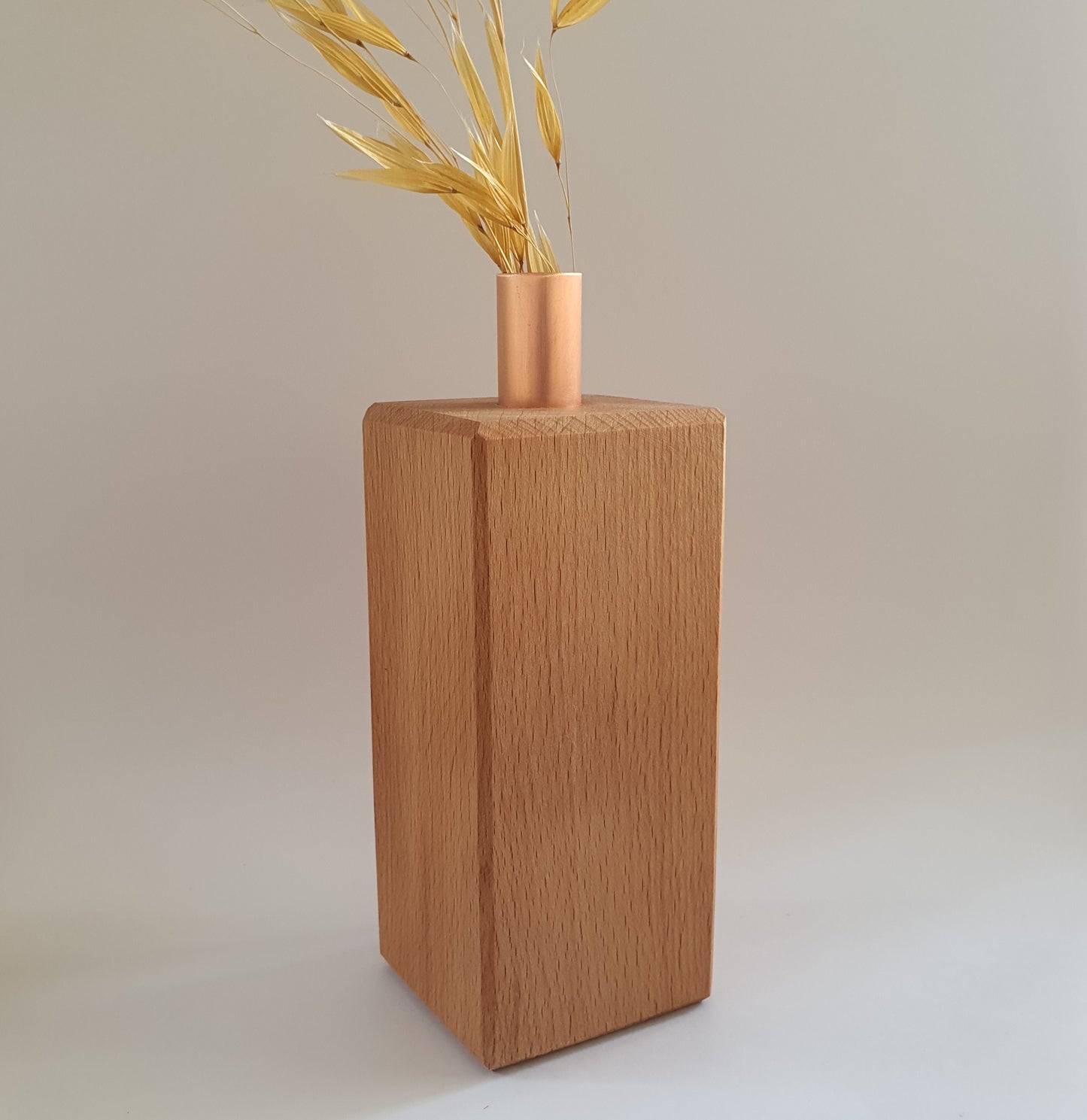 Dried Flower Vase in Beech and Copper